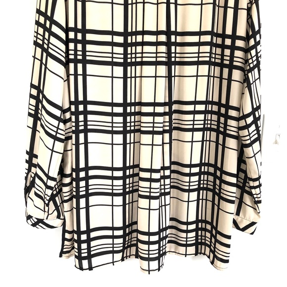 Susan Graver Printed Feather Weave Button Front Shirt, Size 16 - Picture 12 of 15